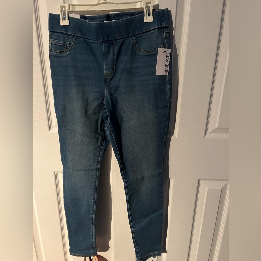 Nine West Mid-Rise Pull-on Jegging
